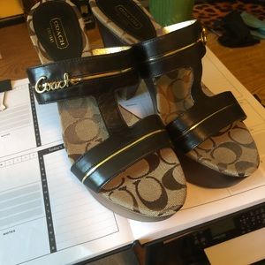 Coach Jonah Platform Sandals - Never Worn